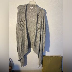 Charming Charlie gray silver crochet sweater open cardigan‎ with sharkbite hem